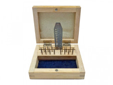 Screw Plate With 14 Taps, Holes Size 0.70mm To 2mm In Wooden Box - picture 1